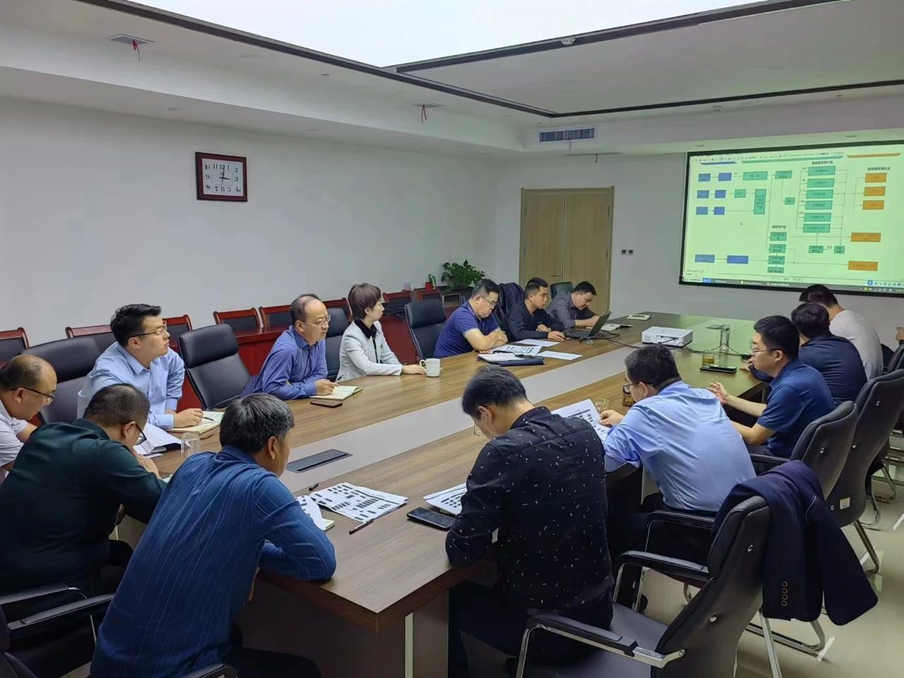 服務(wù)新型工業(yè)化強市建設丨我院開(kāi)展調研全市先進(jìn)制造業(yè)協(xié)同發(fā)展典型案例和繪制供應鏈圖譜工作